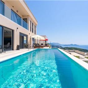 Luxury 4 Bedroom Villa with Infinity Pool, Sauna, Gym, Jacuzzi and Sea Views in Orašac, near Dubrovnik, Sleeps 8
